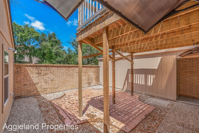 Building Photo - 3 br, 2 bath House - 2924 Cherry Creek Cir