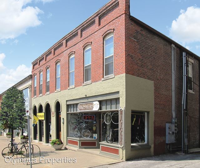 Primary Photo - 207 S College Ave