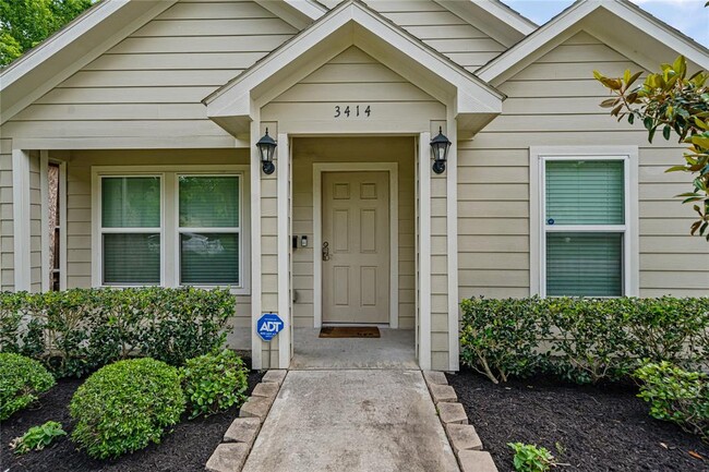 Foto del edificio - 3414 Hadley St