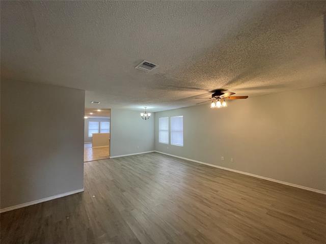 Foto del edificio - 4611 Wedgewood Dr