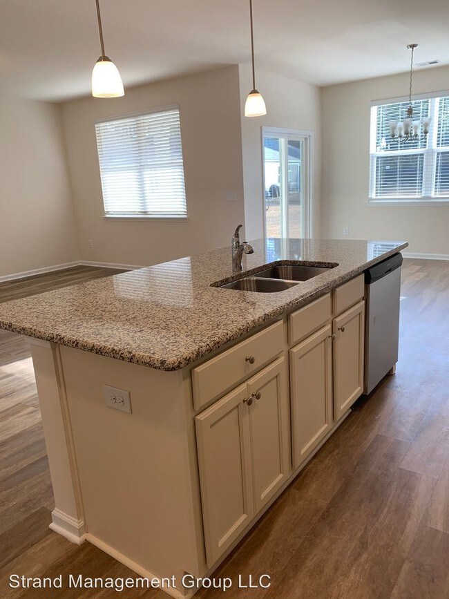 Building Photo - 3 br, 2 bath House - 2533 Nadir Court