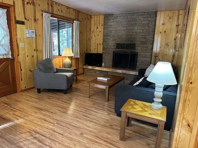 Foto del edificio - 237 E White Mountain Blvd