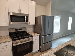 Building Photo - 8213 Red Spruce St