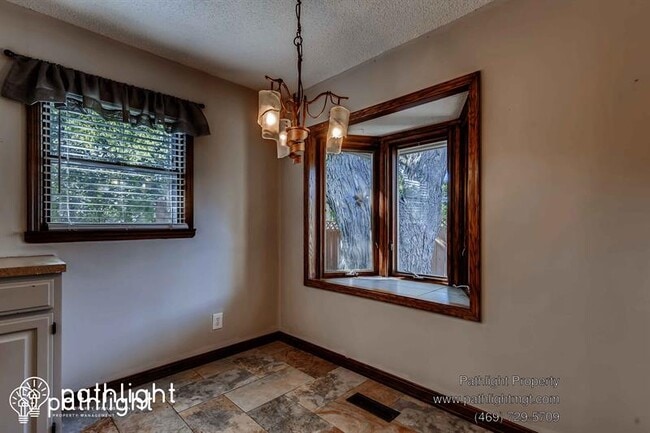 Building Photo - 6524 Minnetonka Boulevard, Saint Louis Par...