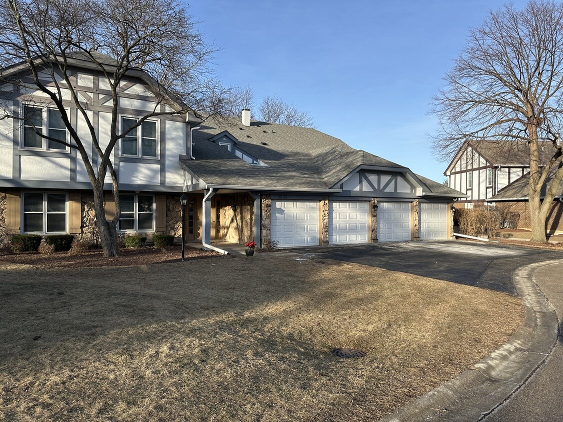 Foto principal - 1310 Cromwell Ct