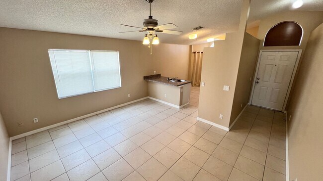 Building Photo - Spacious 3BR Corner Lot Home with Large Fe...