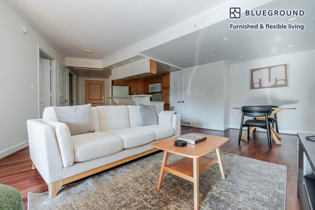 Foto del edificio - 3900 Fairfax Dr