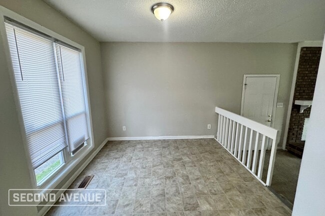 Building Photo - 321 Nugget Ct