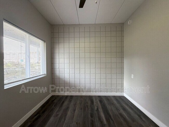 Foto del edificio - 877 N 26th St