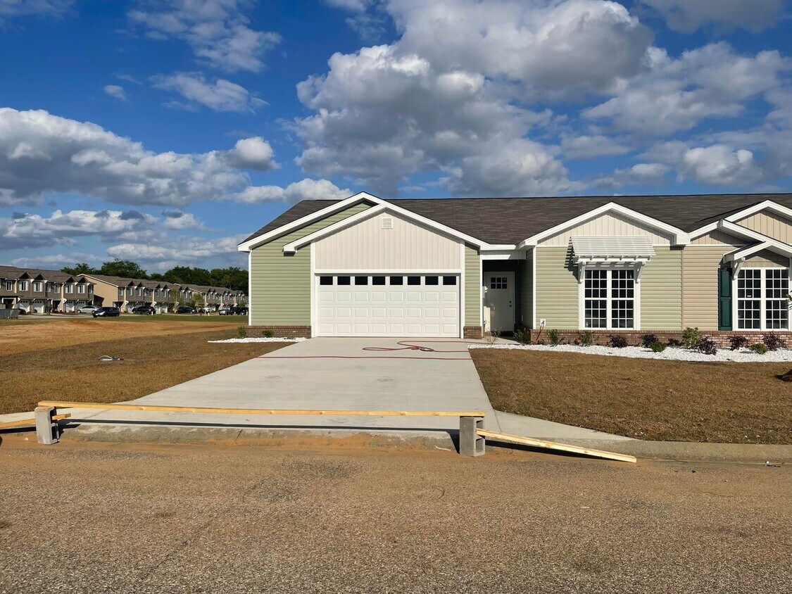 3 br, 2 bath House 170 Wingate Ave House for Rent in Enterprise, AL