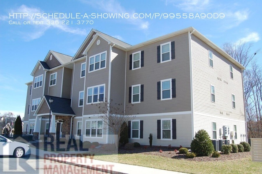 Foto principal - 5425 Forester Dr