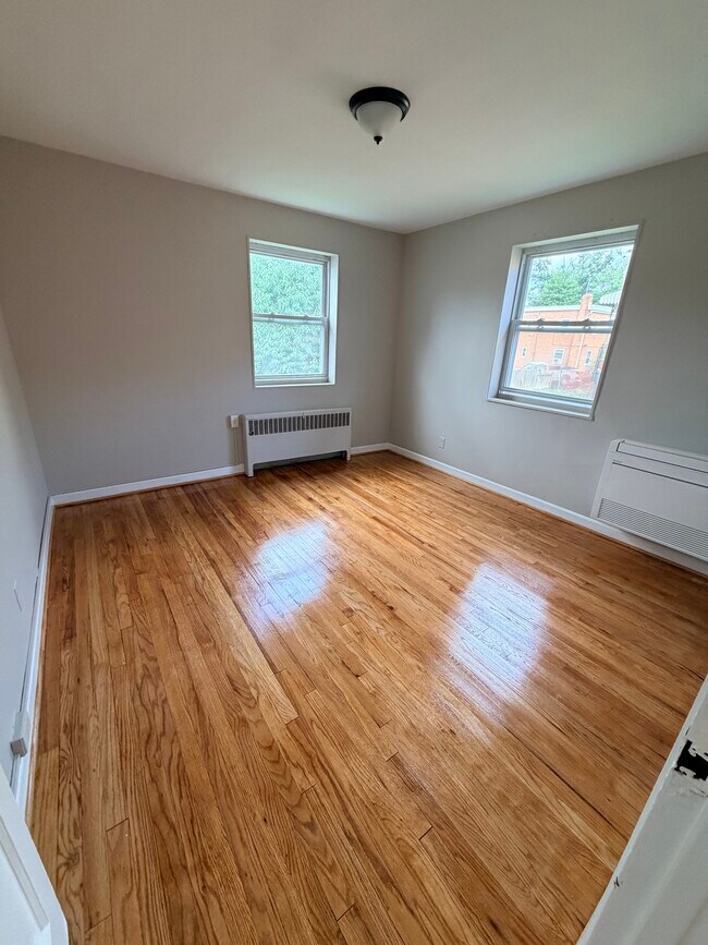 Foto del edificio - 7805 Lockney Ave