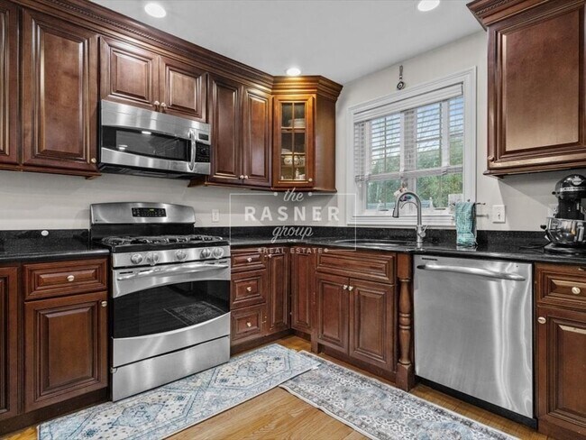 Foto del edificio - 17 Beacon St