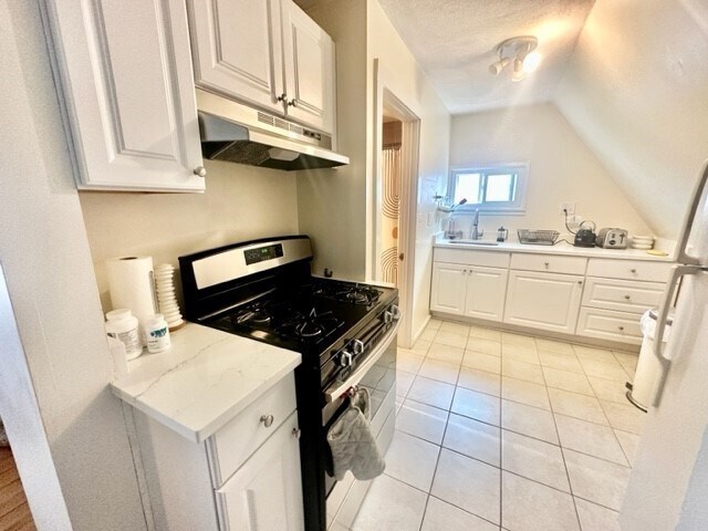 Foto del edificio - 70 Roseland St