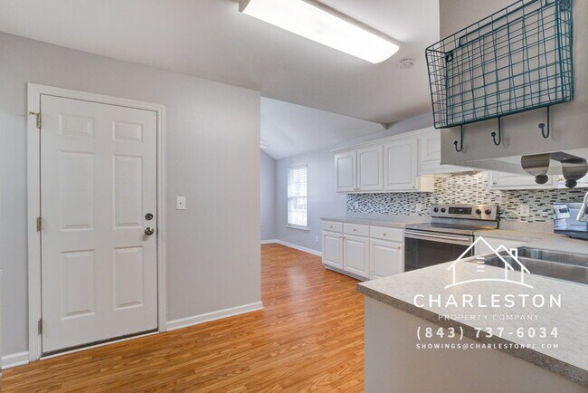 Building Photo - 7856 High Maple Cir