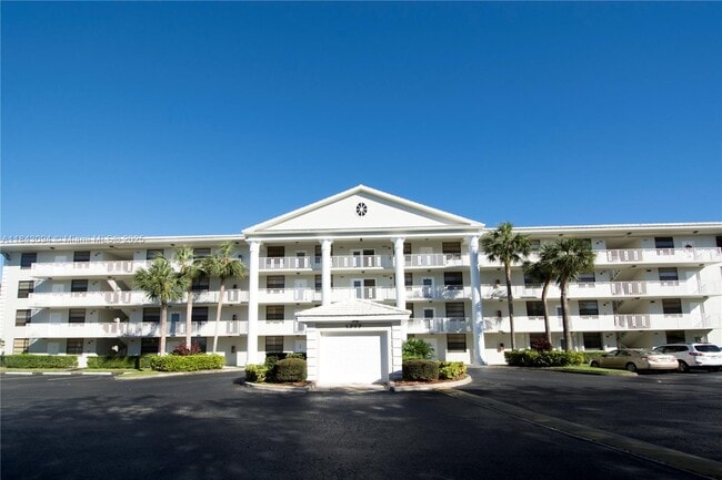 Building Photo - 1717 Whitehall Dr