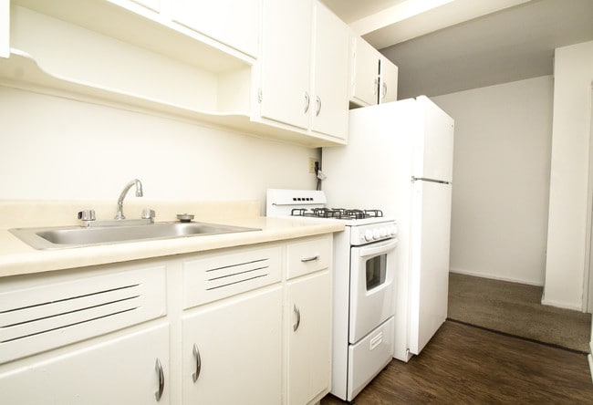 Building Photo - 179 Clifton Ct