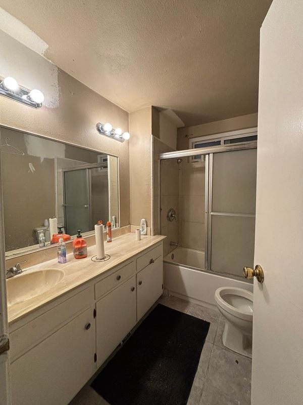 Building Photo - 12 S Wendy Dr