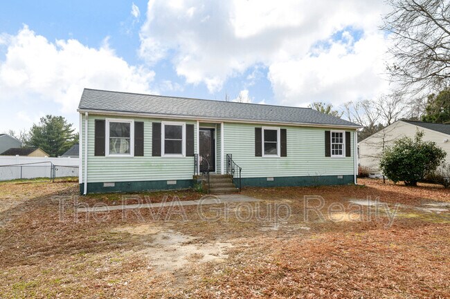 Building Photo - 4008 Gloucester Dr