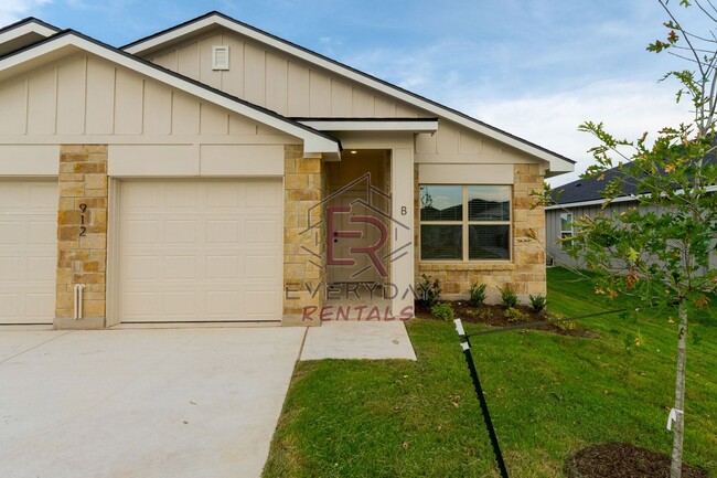 Building Photo - 912 Cherry Laurel Ln