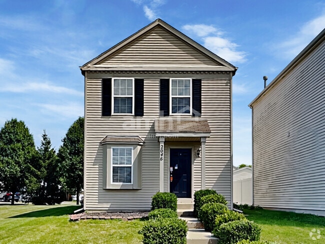 Building Photo - 2046 Middlebury Dr