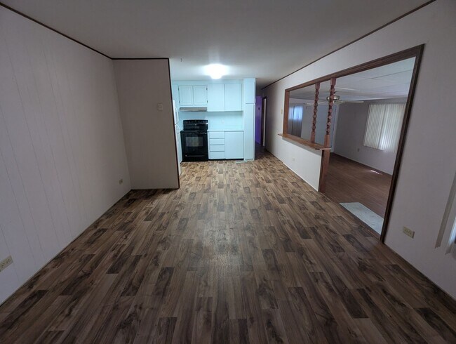Foto del edificio - 420 S Lake Ave