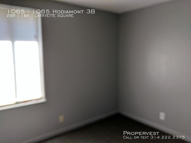 Foto del edificio - 1065 St Louis Ave