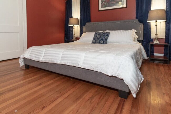 Foto del edificio - 4629 Rosemont Dr