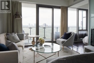 Building Photo - 390 Cherry St