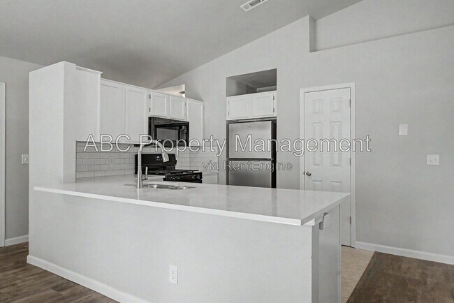Foto del edificio - 3345 W Essex Dr
