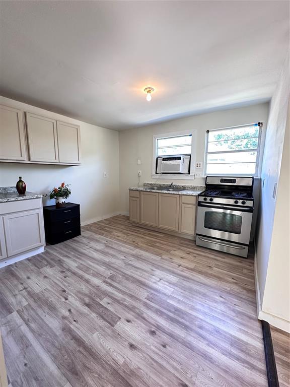 1213 Boswell St, Houston, TX 77009 Room for Rent in Houston, TX