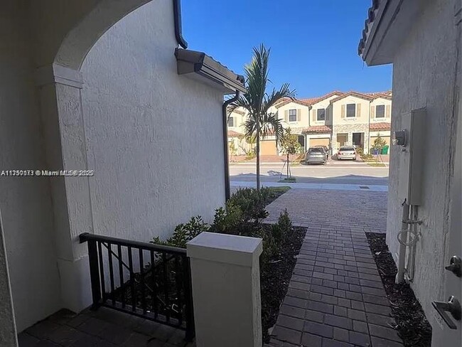 Building Photo - 24700 SW 119th Pl