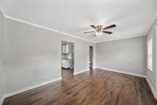 Building Photo - 415 N Beauregard St