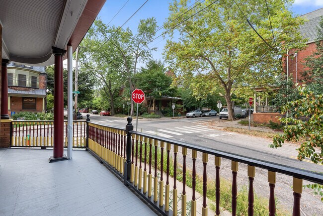 Building Photo - 501 S 44th St