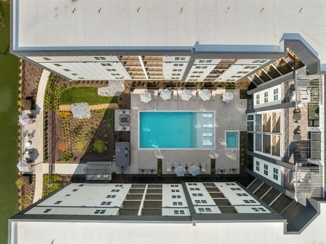 Building Photo - The Duke Metrocenter