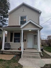 Building Photo - 508 Waldo St