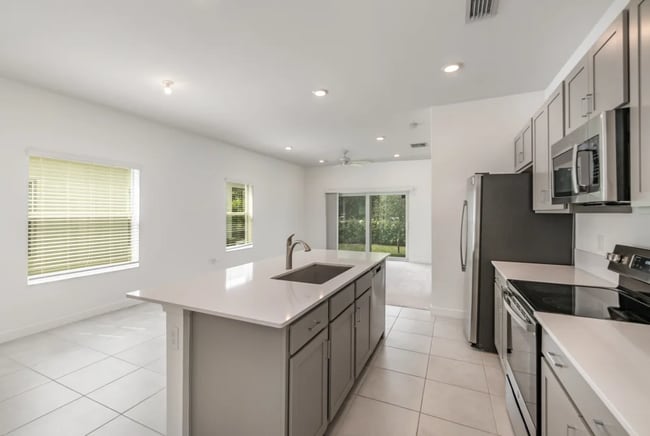 Building Photo - 1204 Preston Ests Cir