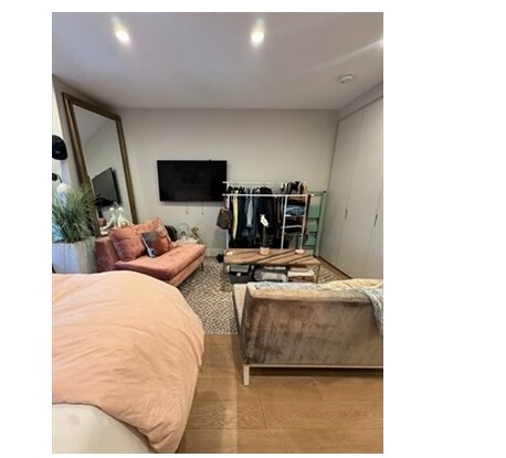 Building Photo - 267 Newbury St