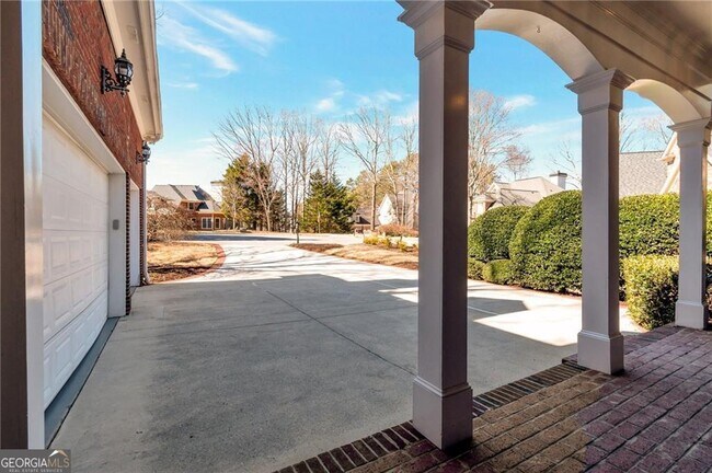 Building Photo - 115 Wolf Willow Ct