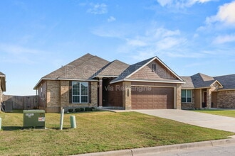 Building Photo - 3821 Centerfire Rd