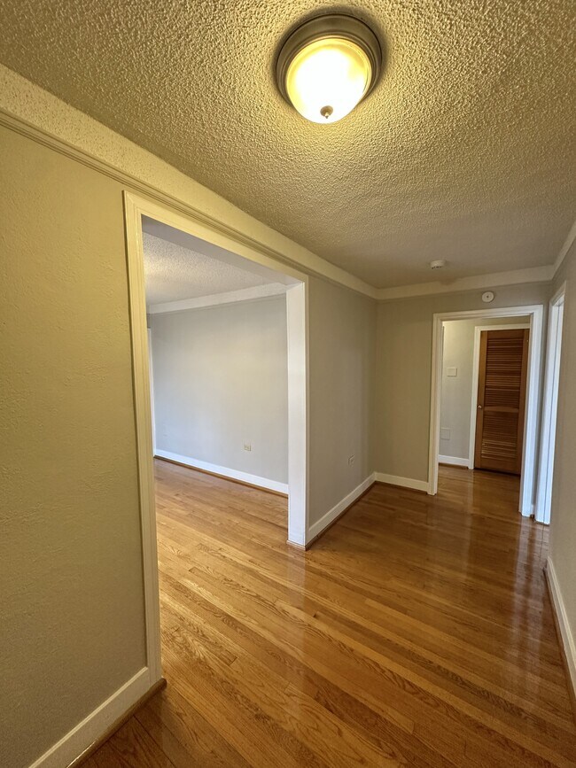 Foto del edificio - 637 Blanton Ln