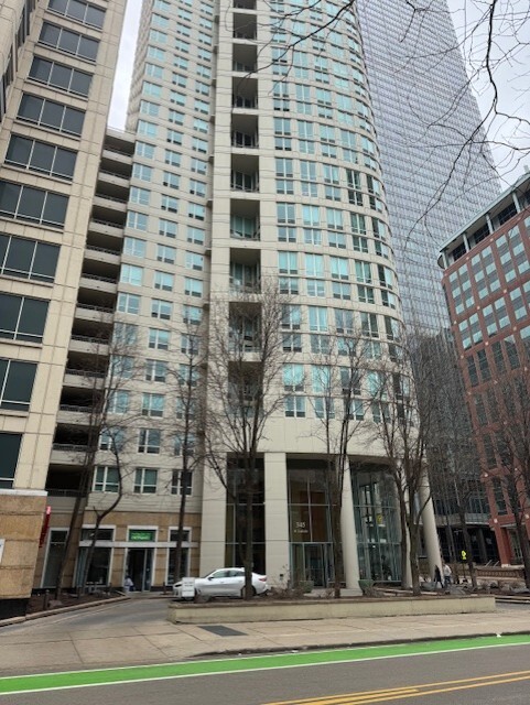 Primary Photo - 345 N LaSalle St