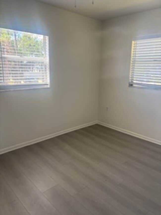 Building Photo - 2802 Banza St