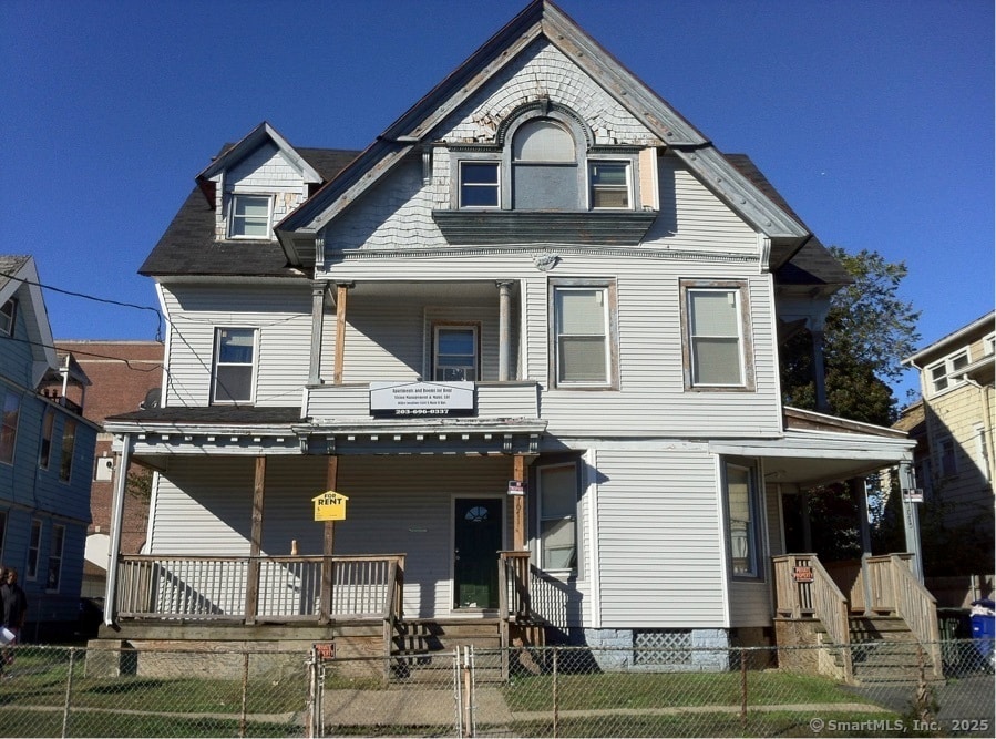 Primary Photo - 1071 Iranistan Ave