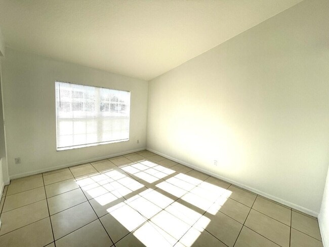 Foto del edificio - 1061 SW Coleman Ave