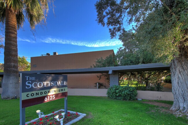 Foto del edificio - 6125 E Indian School Rd