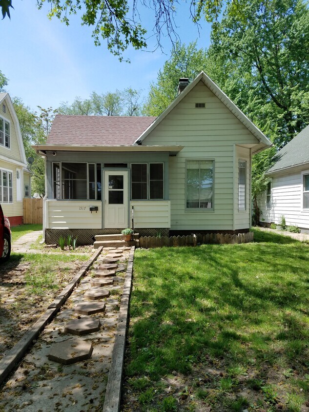 Primary Photo - 1517 S 8th St