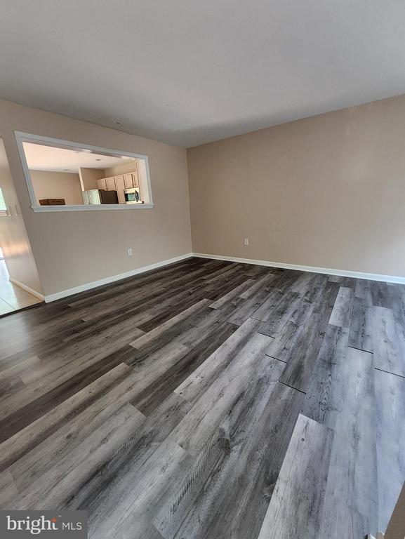 Foto del edificio - 96 Dorset Ln