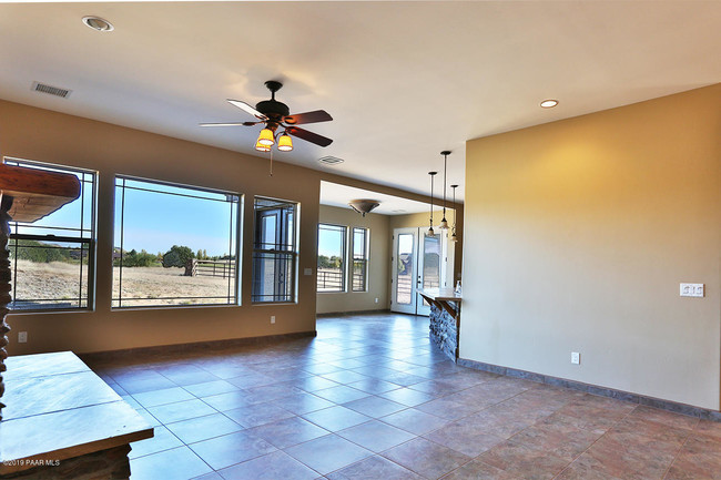 Building Photo - 9220 N American Ranch Rd