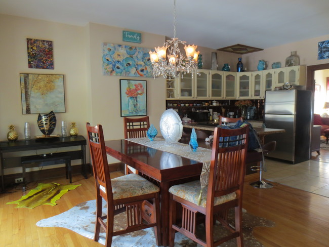 Dining area - 206 Lancaster St